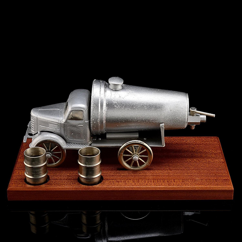 Питейный набор со стопками «Ретро-грузовик» - интернет магазин Русь Велика я фото 1