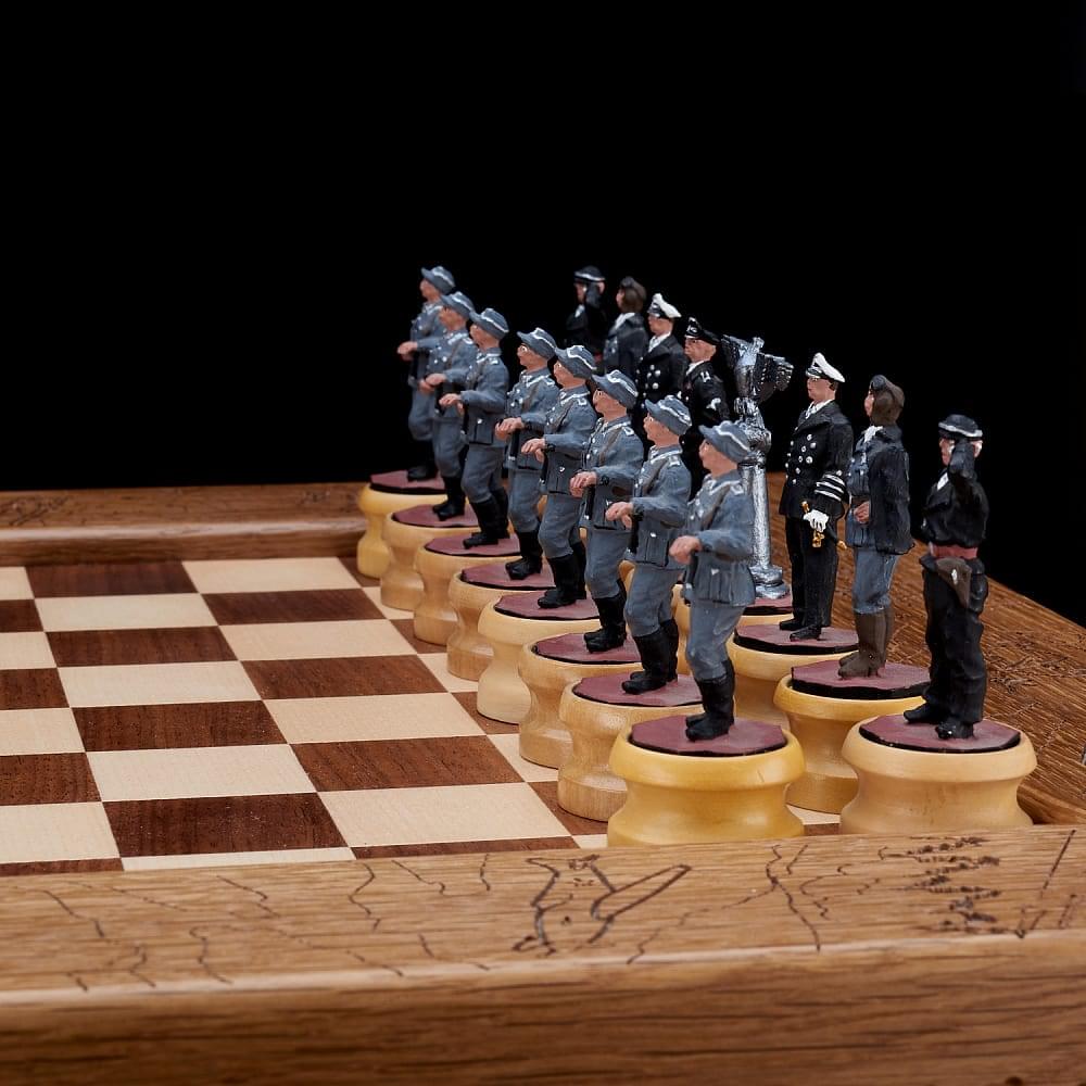 Шахматы деревянные из морёного дуба «Великая Отечественная война» 47х47 см - интернет магазин Русь Велика я фото 4