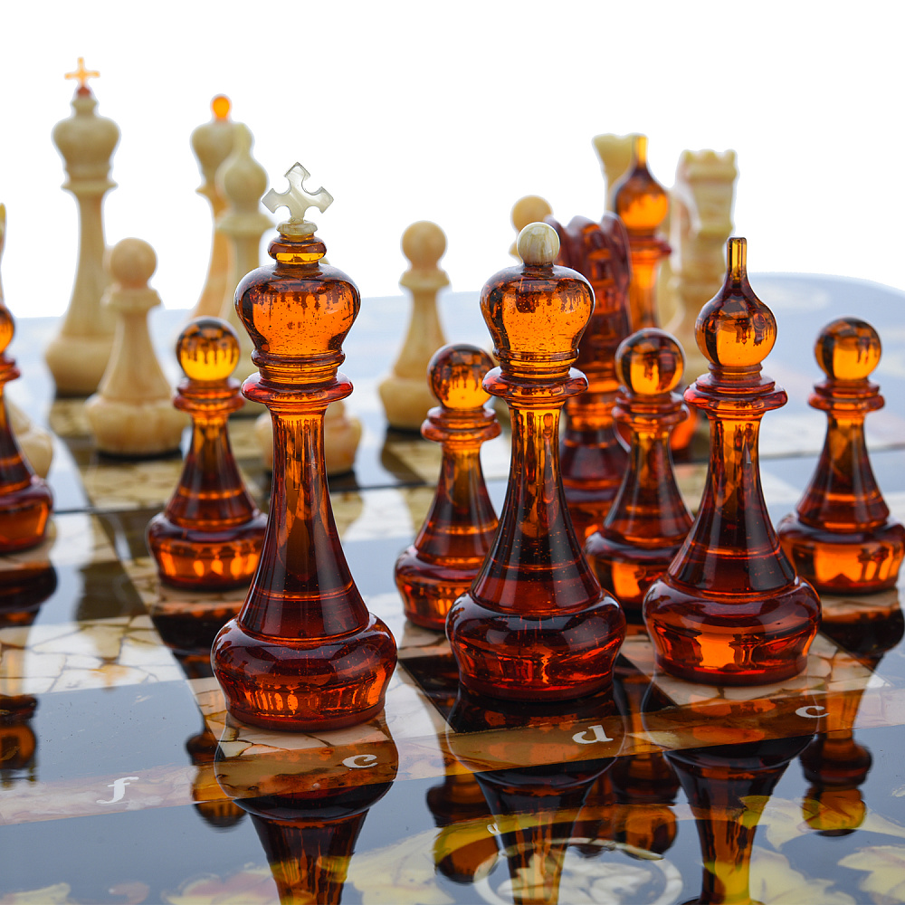 Шахматы с инкрустацией и фигурами из янтаря «Классика» 56х56 см - интернет магазин Русь Велика я фото 13