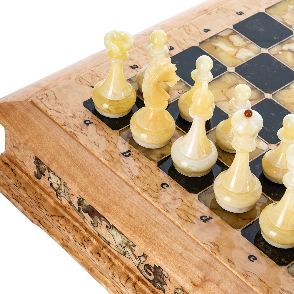 Шахматы из карельской березы с фигурами из янтаря 45х45 см - интернет магазин Русь Велика я фото 7