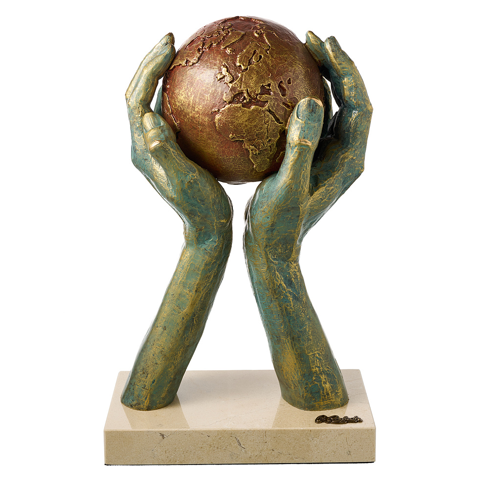 Скульптура «Мир в твоих руках» - интернет магазин Русь Велика я 