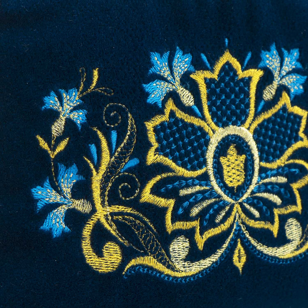 Косметичка «Аромат васильков». Тамно-синяя с вышивкой - интернет магазин Русь Велика я фото 2