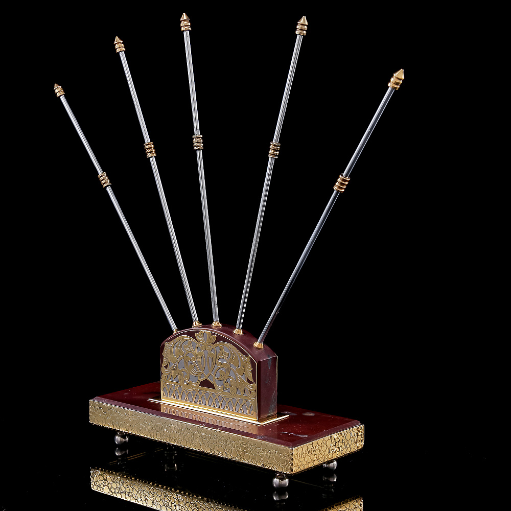 Флагшток на каменной подставке. Златоуст - интернет магазин Русь Велика я фото 1