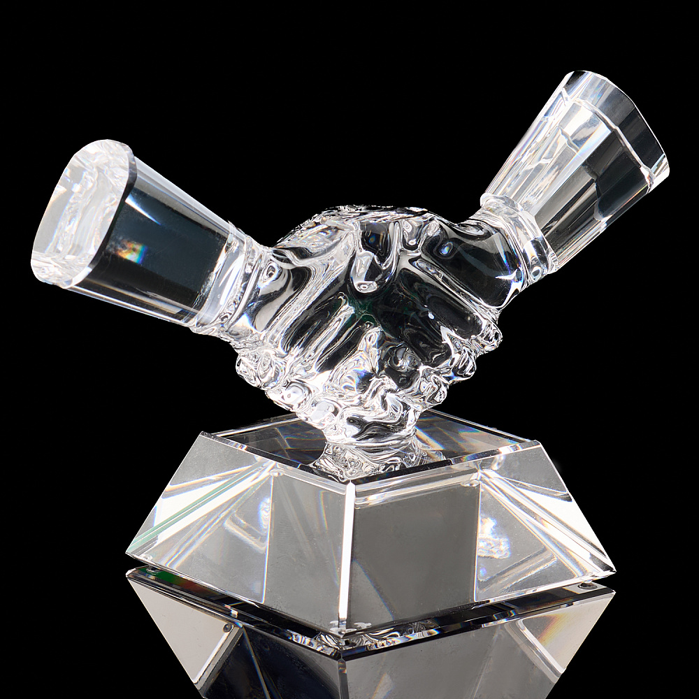 Статуэтка из хрусталя «Рукопожатие» - интернет магазин Русь Велика я 