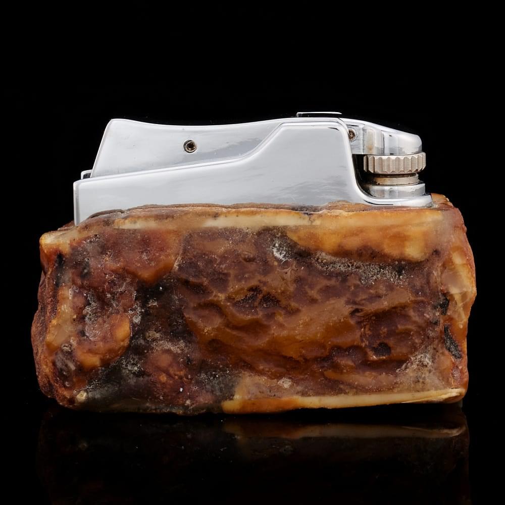 Зажигалка бензиновая со вставками из янтаря - интернет магазин Русь Велика я фото 2